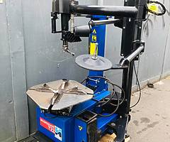Hofmann megaplan tyre machine - Image 3/5