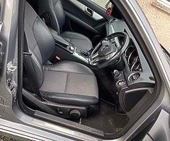 Mercedes c220 2012 - Image 5/7