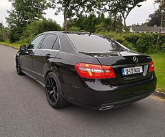 2012 Mercedes-Benz E-Class - Image 3/9