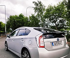 Toyota Prius G package 2014