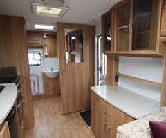 Lunar Clubman Touring Caravan, 2 berth - Image 4/5