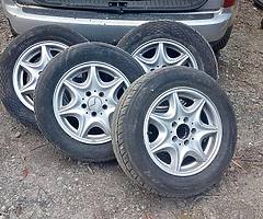 ALLOYS WHEELS WITH VERY GOOD TYRES MERCEDES BENZ 15" - Image 1/2