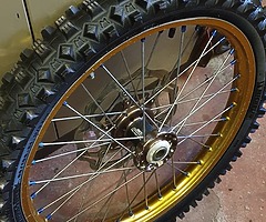 Talon carbon fiber hub and gold rims YZ450F new tyres and discs