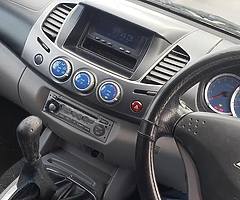 Mitsubishi l200
